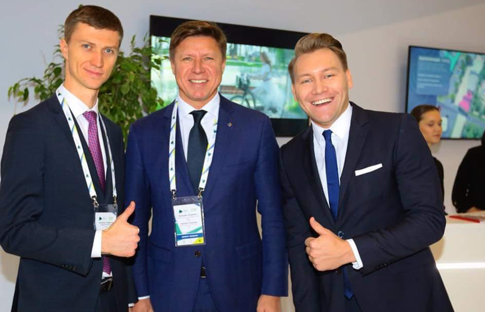 HaulHub Logistics foyer in headquarters